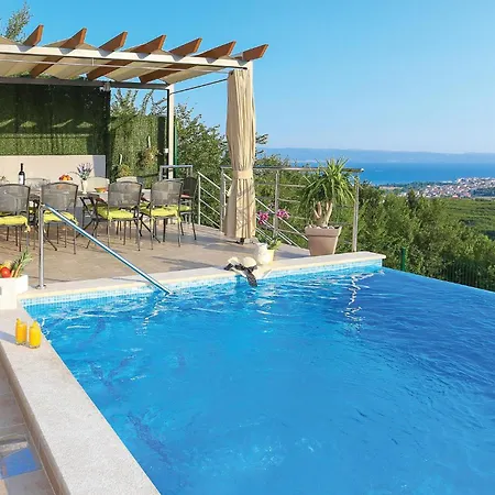 Luxurious In Hébergement de vacances